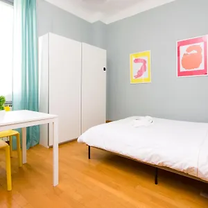 Minimal Design In , Milano Italia